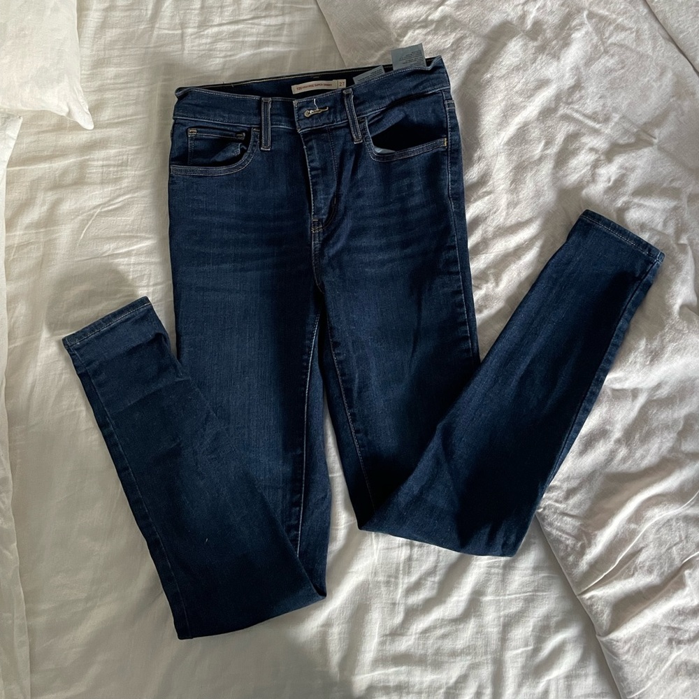 720 High Rise Super Skinny Levi’s